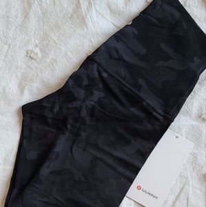 NWT Lululemon align super high rise shorts 10" inseam size 4